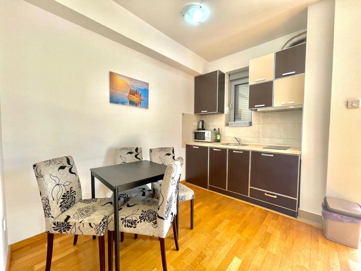 Comfort Apartments Aleksic Budva Buitenkant foto